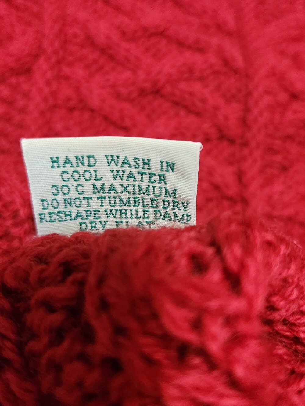 Aran Crafts Wool Honeycomb Red Scarf Unisex Ireland 64x9 Inch Cable Knit Celtic - Picture 8 of 11